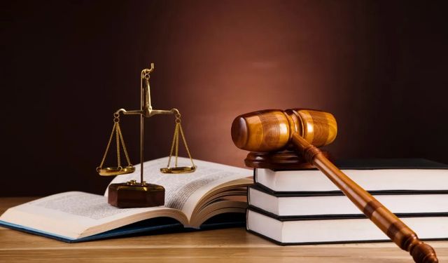 Silahlı ve bıçaklı kavga: Mahkeme 11 sanığı dinledi