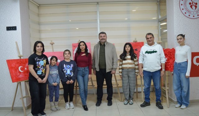 İstiklal Marşı’nın 105. yılına özel sergi büyük ilgi gördü