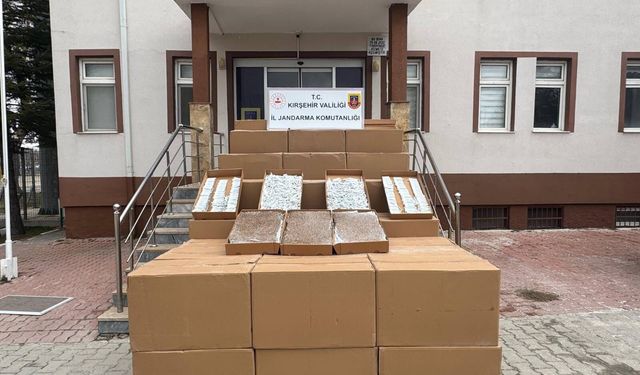 Kırşehir’de 4 milyonluk kaçak makaron ele geçirildi