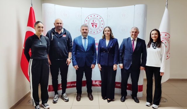 Voleybolun geleceği için Kırşehir’de güç birliği