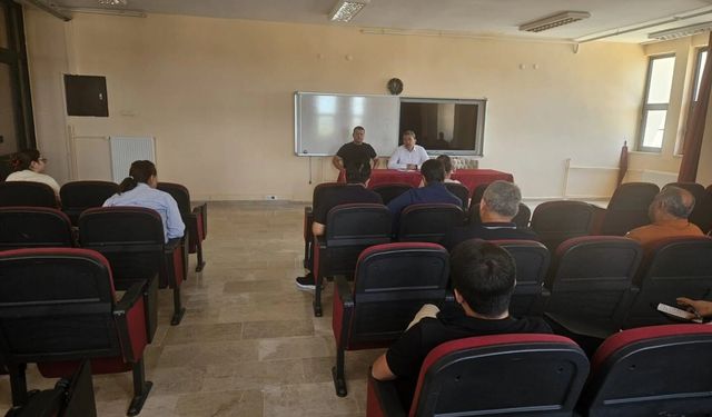 Mucur’da müdürler kurulu toplantısı yapıldı