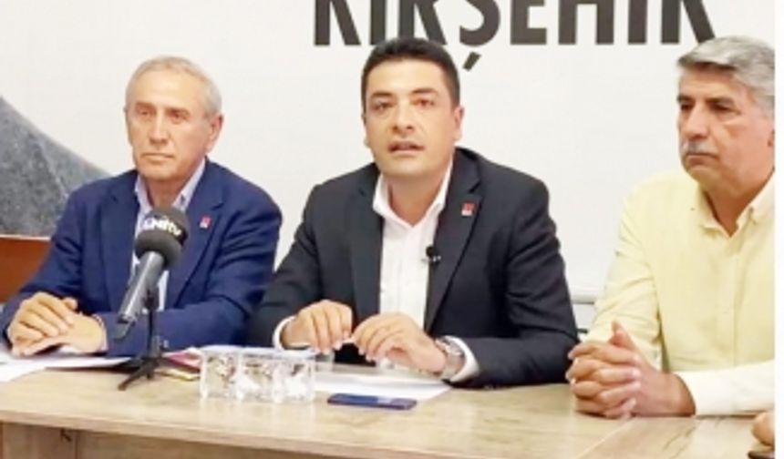 “Kırşehir’de eğitime en büyük darbeyi kılıçlı bir vali vurdu”