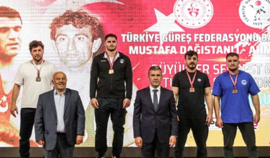KAEÜ öğrencileri Serbest Güreş Türkiye  Şampiyonasından derecelerle döndüler