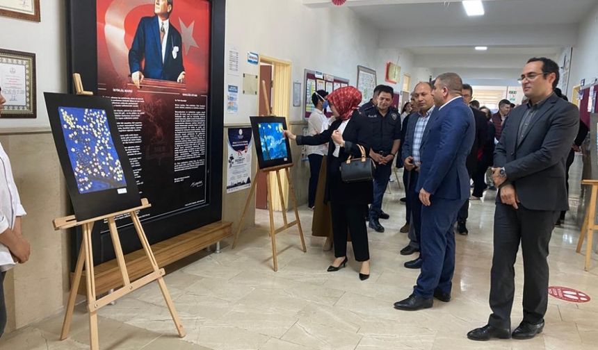Ulaş'ta öğrenciler Hedef Projesi kapsamında resim sergisi açtı