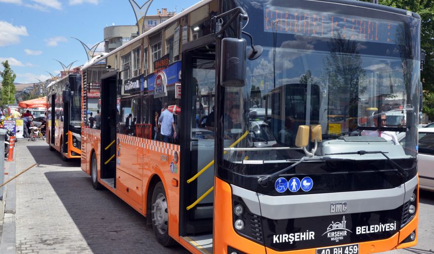 Kırşehir Belediyesi günlük 3 bin vatandaşı ücretsiz taşıyor