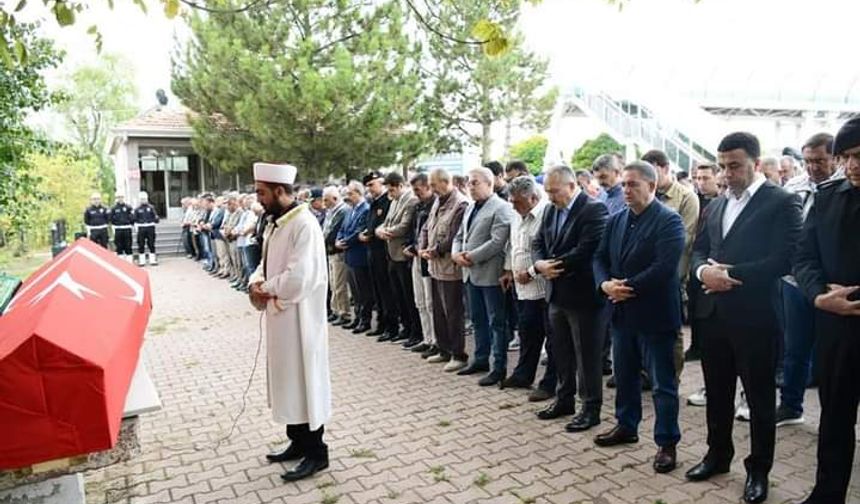 Polis memuru ve eşi toprağa verildi