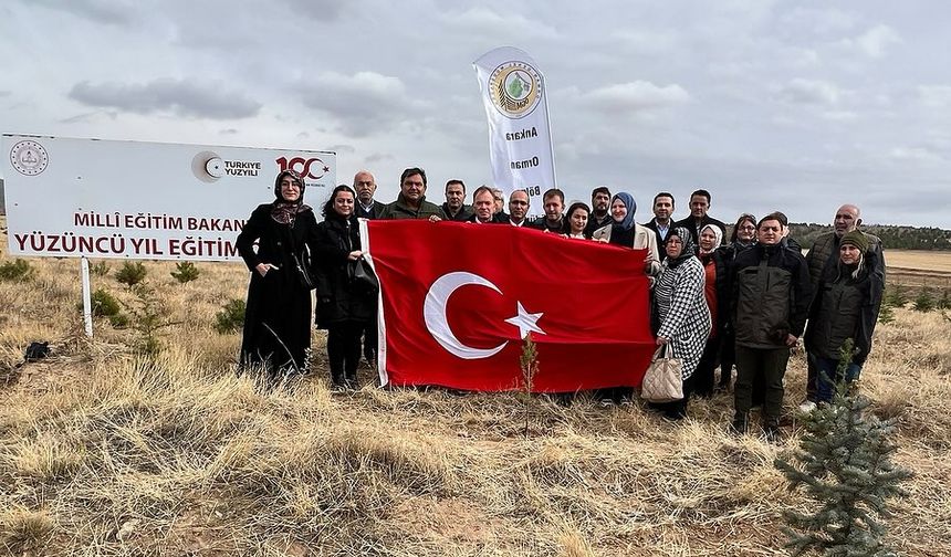 Aday öğretmenler adına fidan dikildi!