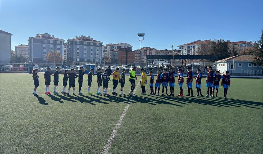 Gençlikspor, farklı kazanarak galibiyetle başladı: 4-1