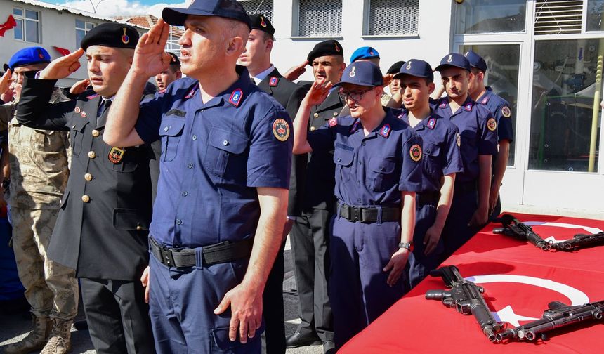 Vatan sevgisine engel yok