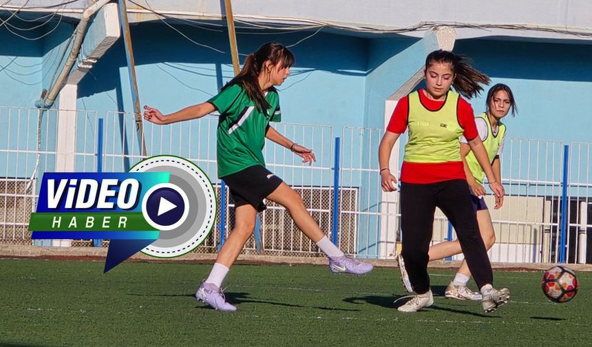 KADIN FUTBOL TAKIMI HAZIRLIKLARINI SÜRDÜRDÜ