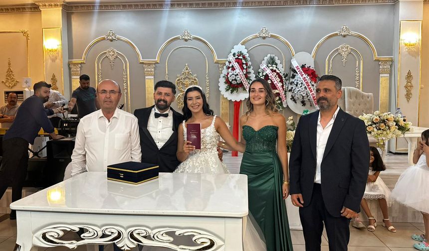 Bayram ve Yılmaz Ailesi’nin Mutlu Günü