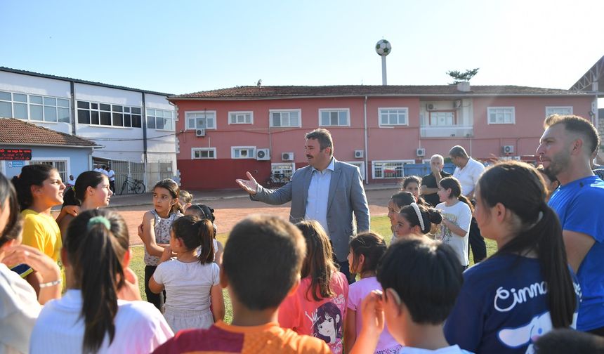 Spor İl Müdürü Çakmakçı: “Spor sahalarının dolu olması bizleri mutlu ediyor”