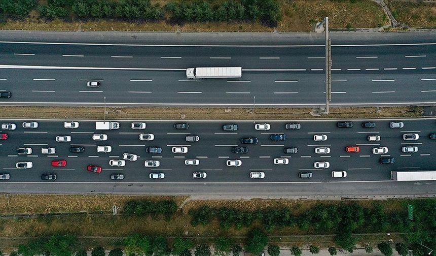 Trafiğe temmuzda 257 bin 471 aracın kaydı yapıldı