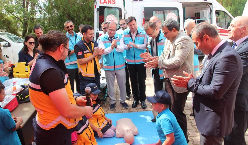 Minik Adımlarla Büyük Farkındalık