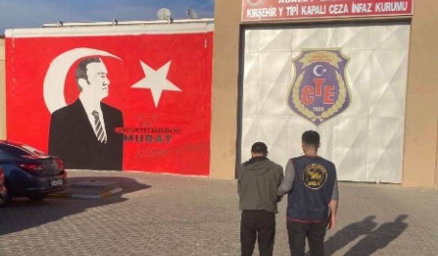 Kırşehir'de jandarma dedektiflerince aranan şahıs operasyonla yakalandı