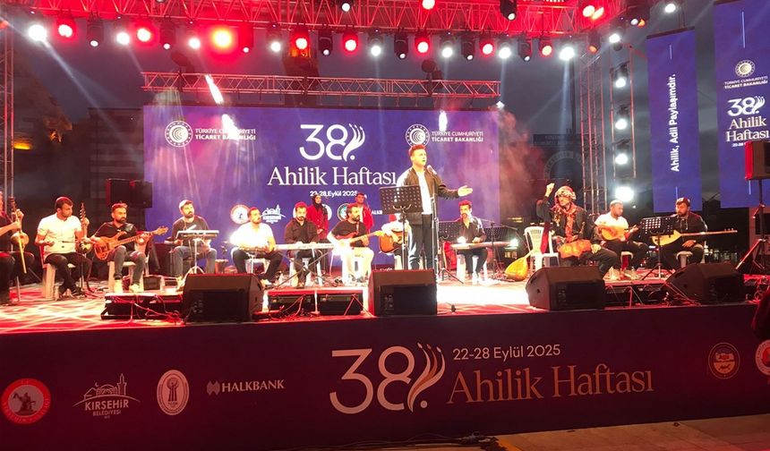 Genç Ahiler Kırşehir'de ezgilerle buluştu