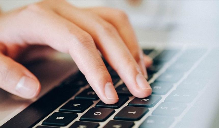 Sevgiyle Geleceği Şekillendiren Öğretmenlere Mesaj Fırsatı