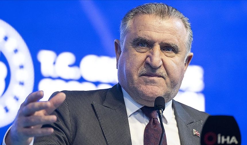 Bakan Bak: “Gençlerimize çok güveniyoruz. Geleceğimiz sizlersiniz”