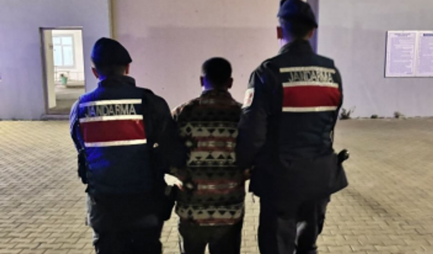 Kırşehir’de Zorla Eve Girip Darp Ettiler: 2 Şüpheli Tutuklandı