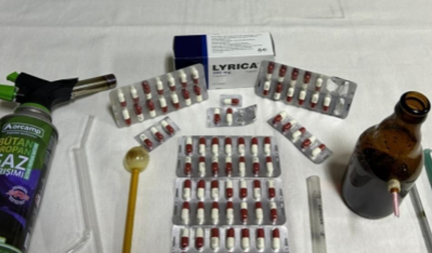 Kırşehir'de Yol Kontrolünde Yasaklı Madde Hap Ele Geçirildi