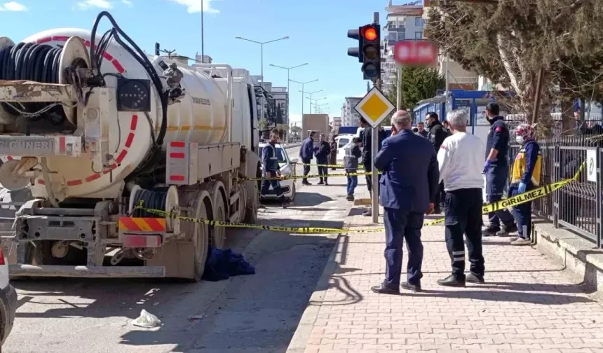 Tankerin Altında Kalan Yaya Hayatını Kaybetti