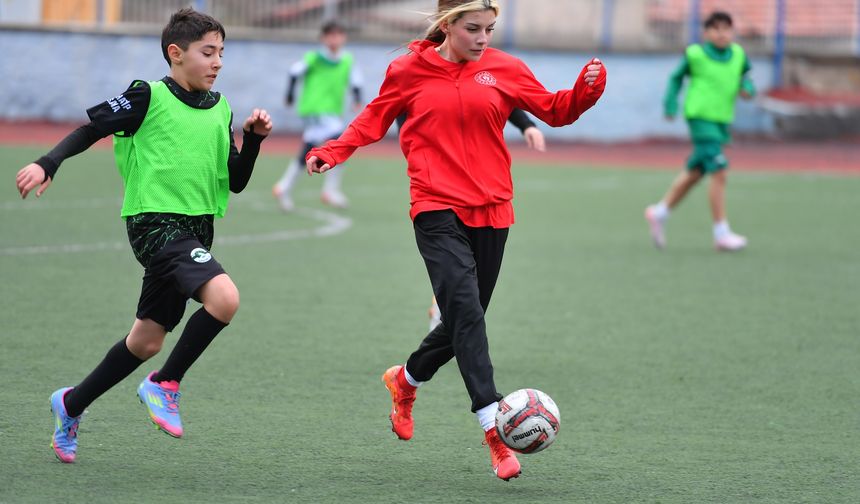 Hazırlık maçı, berabere sona erdi