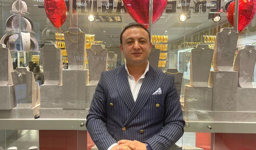 Kırşehirli Kuyumcu Ziya Yağmur: "Sevgi de Altın Gibi Yıllandıkça Değerlenir"