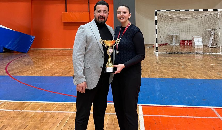 Kupaların Hocası, Sultan Işık’tan bir büyük başarı daha