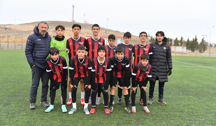 Minik Kramponlar’dan zirveye gözdağı: 5-1