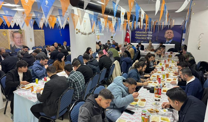 AK Parti Kırşehir Teşkilatı, Basın Mensupları ve Aileleriyle İftar Sofrasında Buluştu