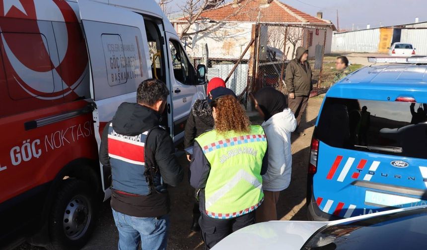 Kırşehir'de polis ekiplerinden kaçamadılar!.. 19 kişi yakalandı