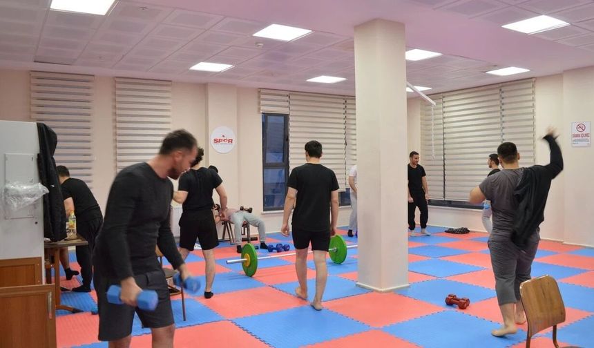 Gençler Yurtlarda sporla sağlıklı ve sosyal bir yaşam kuruyor