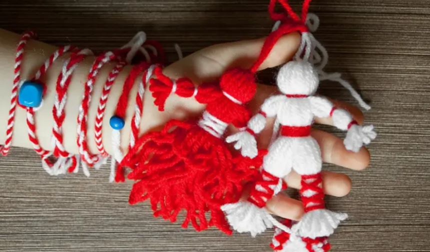 Kırşehir’de baharın rengi: Marteniçka bileklikleri