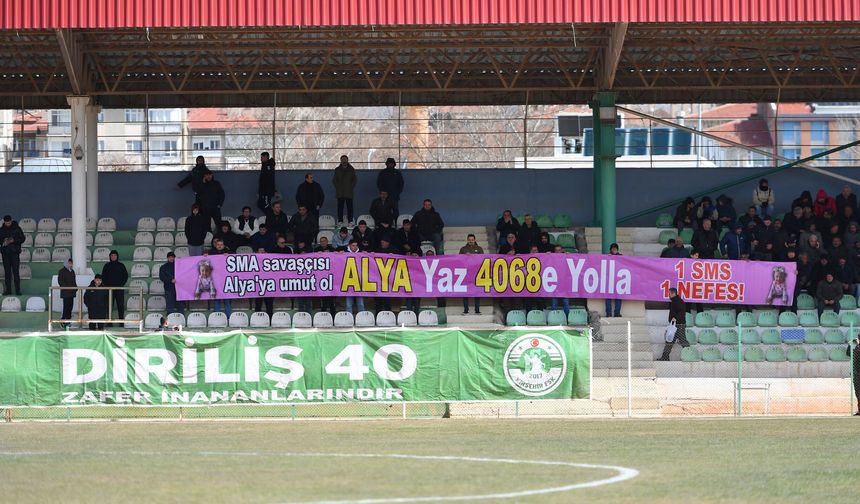 Kırşehirspor taraftarından Alya bebeğe destek