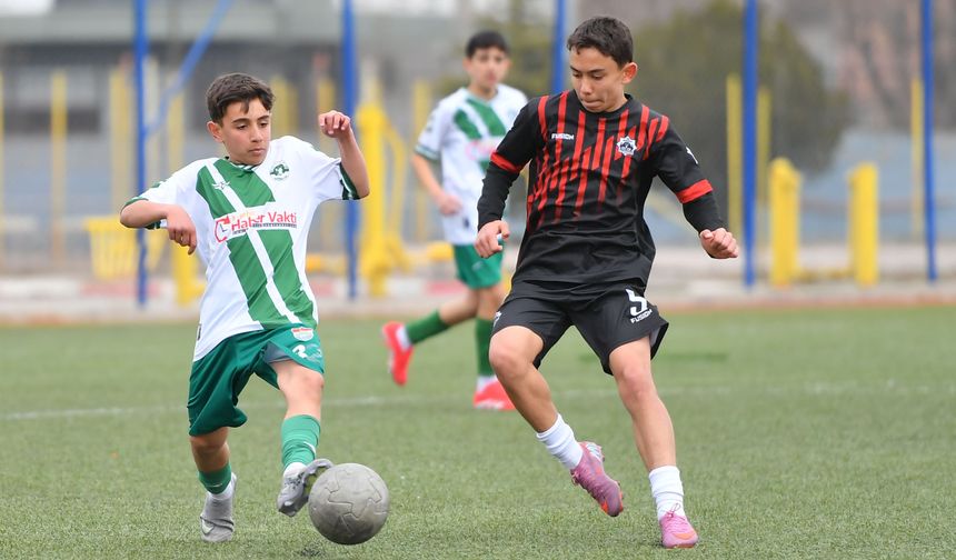 Kırşehirspor U14 öne geçti, sonunu getiremedi: 4-2