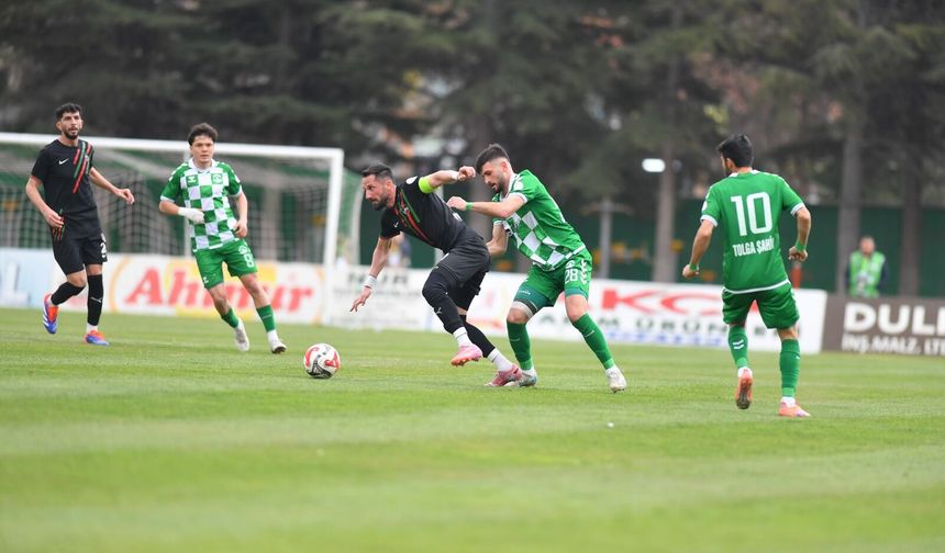 KIRŞEHİRSPOR GALİBİYETİ SON ANDA KAÇIRDI