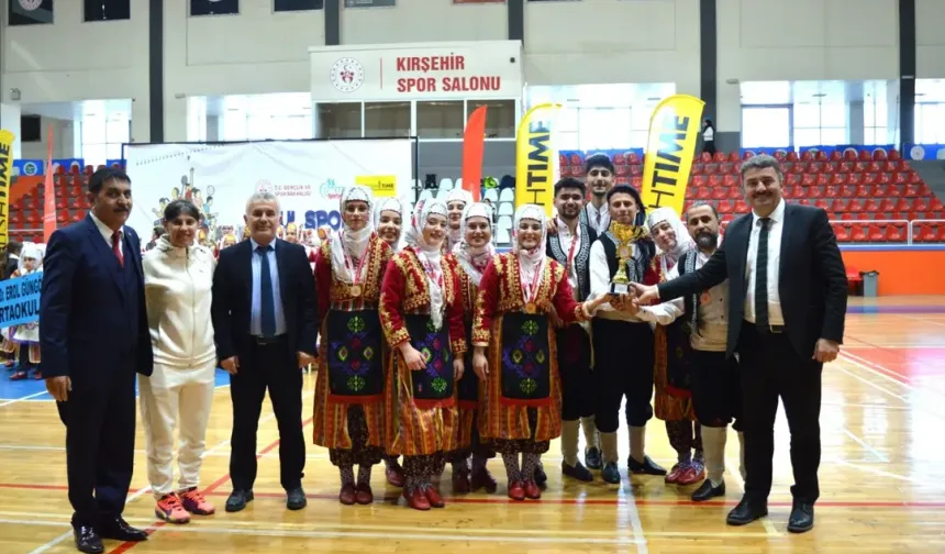 Kültür ve gelenek sahnede buluştu