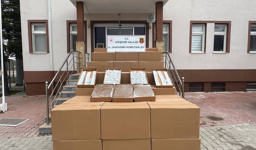 Kırşehir’de 4 milyonluk kaçak makaron ele geçirildi