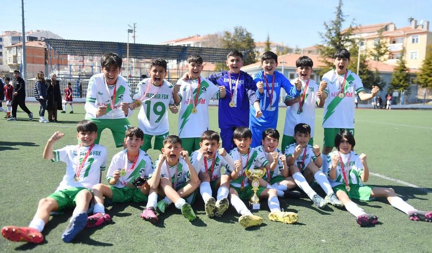 ORTAOKULLAR ARASI KÜÇÜKLER FUTBOL BAŞLIYOR