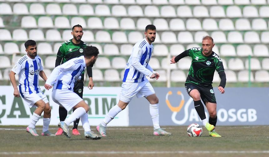 KIRŞEHİRSPOR İLE MAZIDAĞI FOSFATSPOR YENİŞEMEDİ