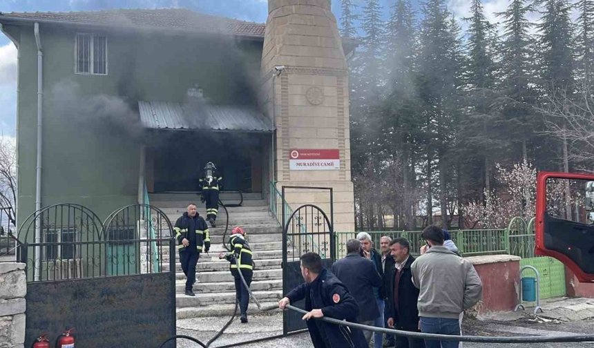 Cami Yangını Korkuttu: İşte Detaylar