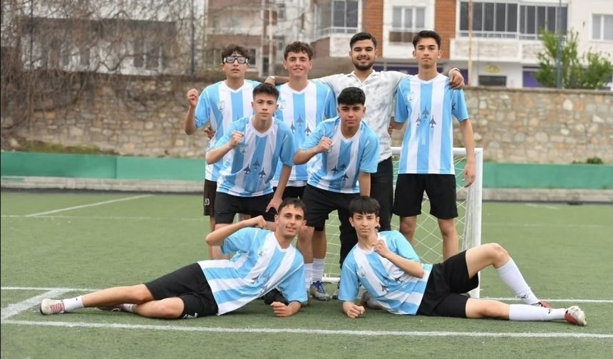 5X5 FUTBOL TURNUVASINDA FİNAL HEYECANI