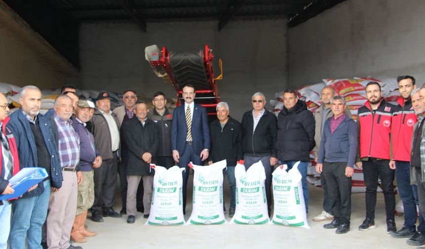 Akpınar’da Çiftçilere Nohut Tohumu Desteği