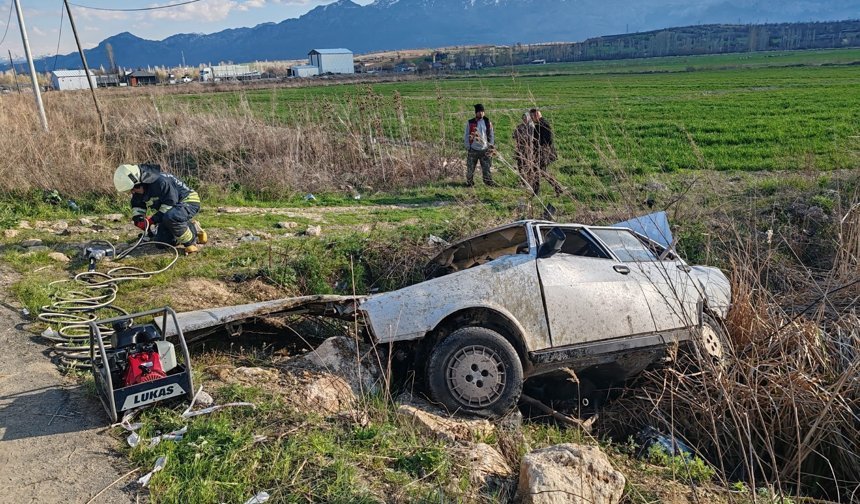 Otomobil Şarampole Uçtu!