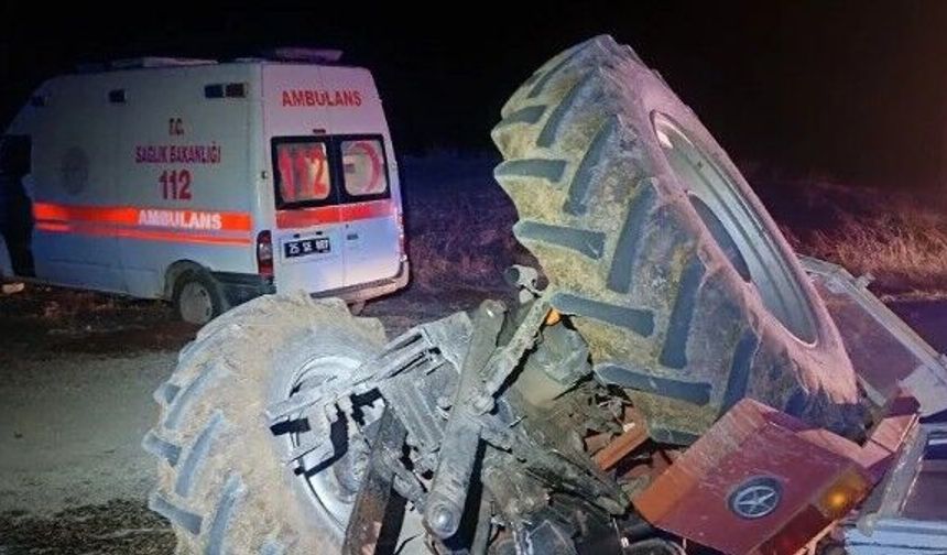 Ambulans ile traktör çarpıştı: 4 yaralı