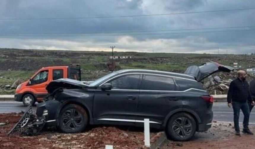 İki otomobilin çarpıştığı kazada 8 kişi yaralandı