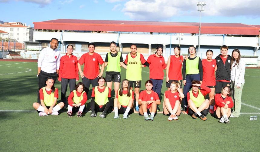 KIRŞEHİRSPOR KADIN TAKIMI YENİ SEZONA SIKI HAZIRLANIYOR