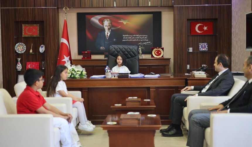 Kaman’da Kaymakamlık koltuğu çocuklara emanet