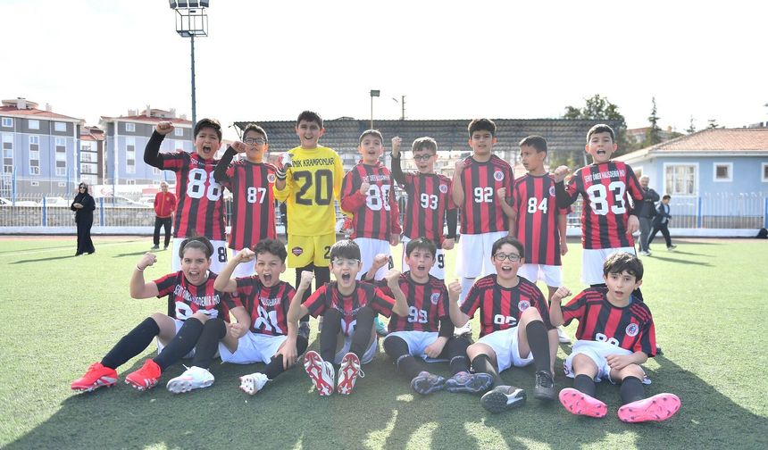 Ömer Halisdemir, U11’te ilk galibiyetini aldı: 2-1