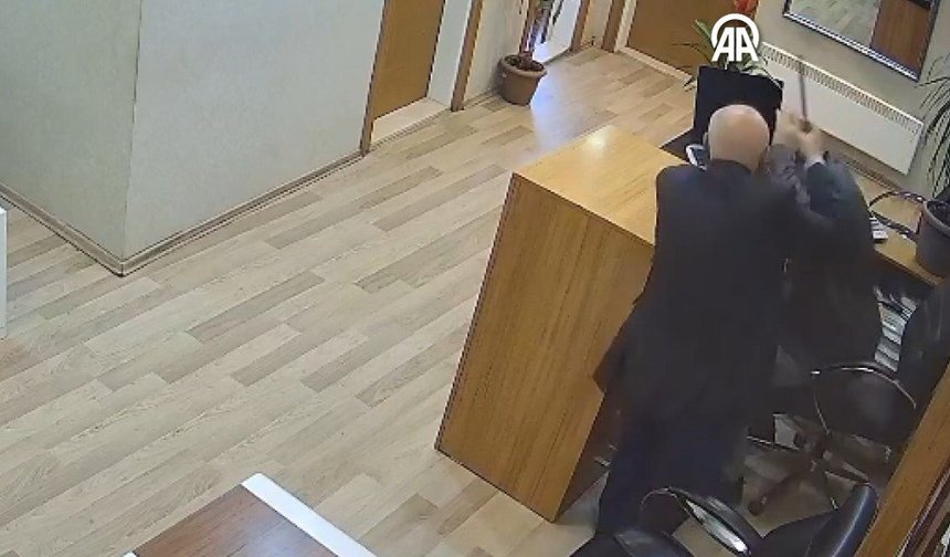 Belediye Çalışanına Satırlı Saldırı